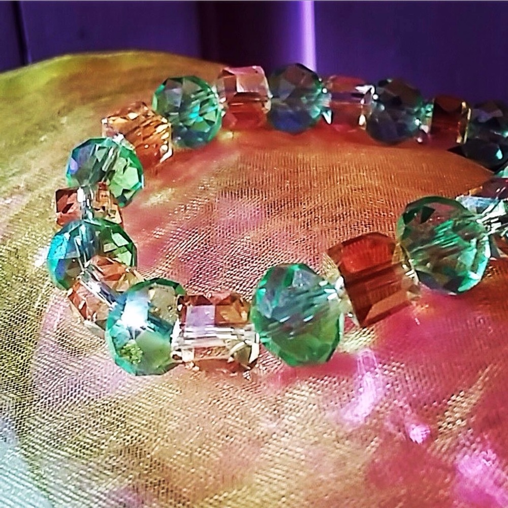 Sparkly jewel tone glass beaded bracelet